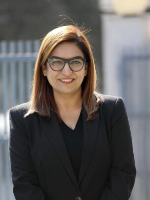 Dr Himani Narula